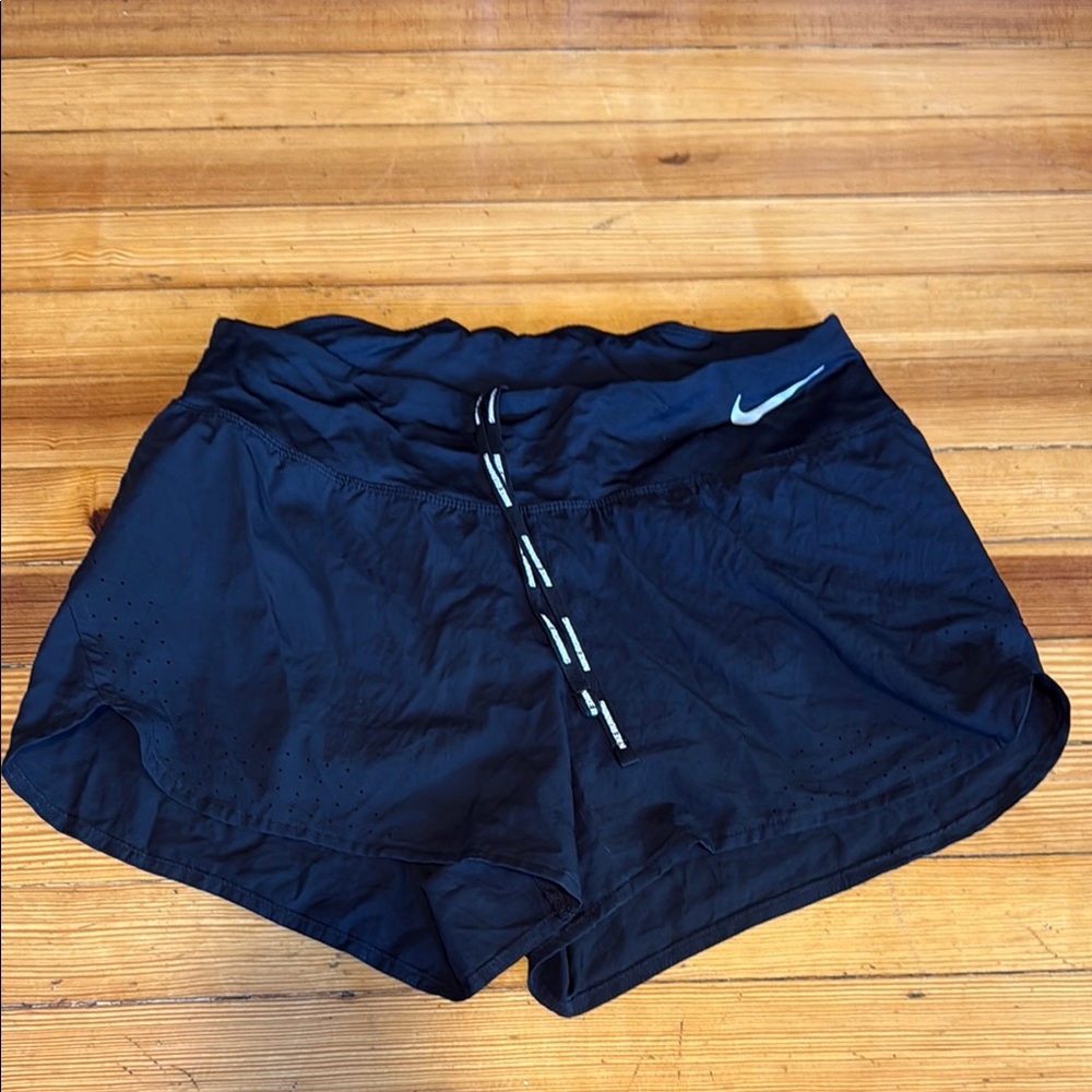 Nike Women’s Medium - Black Athletic Shorts Lightweight Elastic Waist